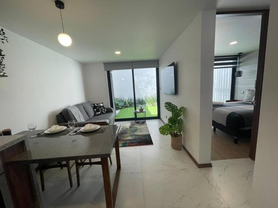 Excelente Departamento C/jardin. Apartment *